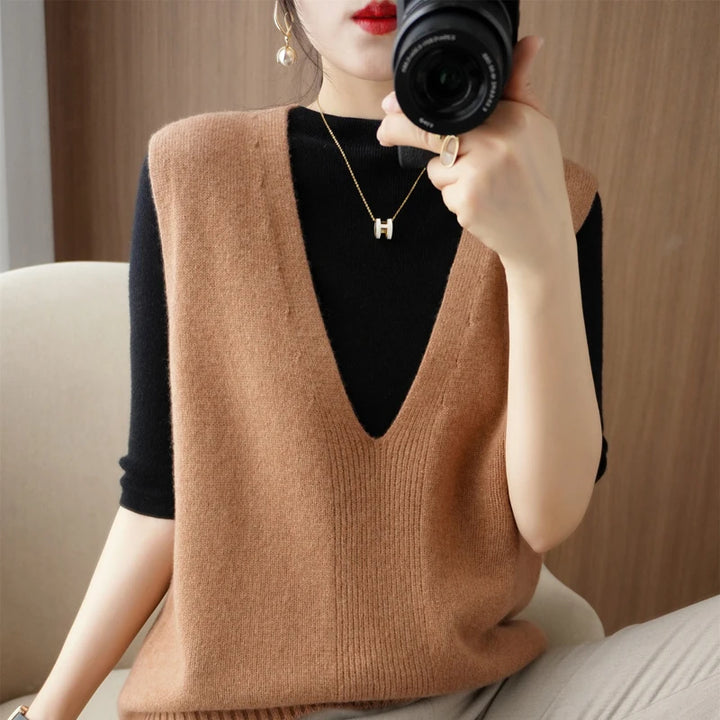 Merino Wool Sweater Vest Loose Deep V Neck Sleeveless Short Knitted Pullover Vests Thick Warm New In Knitwear Jumpers Outerwears