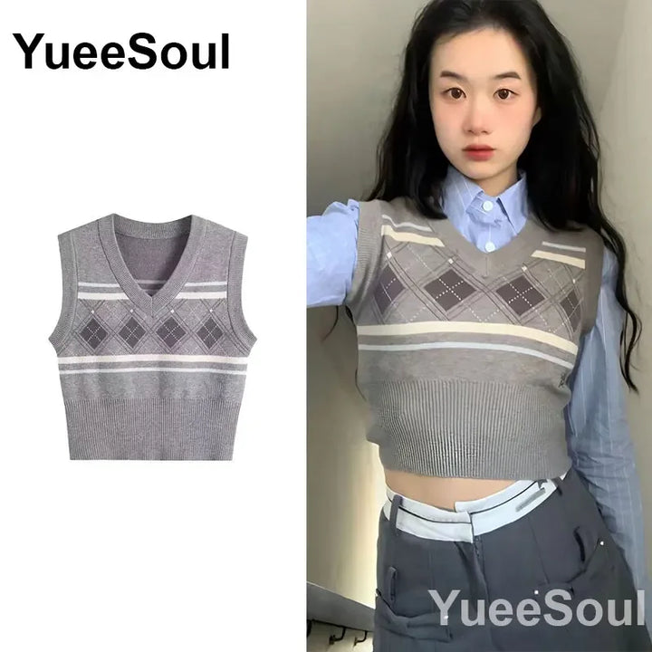 Vintage Knitted Women Sweater Vest American Y2K Aesthetic Sweet Cute 90s Slim Crop Waistcoat 2024 New Plaid Sleeveless Knitwears