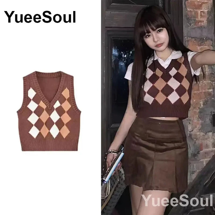 Vintage Knitted Women Sweater Vest American Y2K Aesthetic Sweet Cute 90s Slim Crop Waistcoat 2024 New Plaid Sleeveless Knitwears