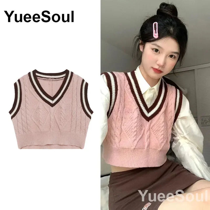 Vintage Knitted Women Sweater Vest American Y2K Aesthetic Sweet Cute 90s Slim Crop Waistcoat 2024 New Plaid Sleeveless Knitwears